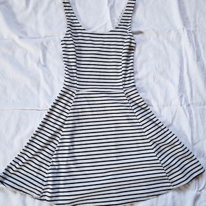 Skater Dress (black & white)